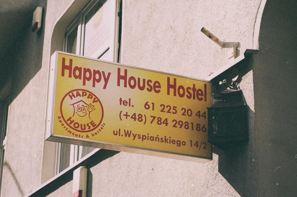 Happy House Hostel Poznan Exterior photo